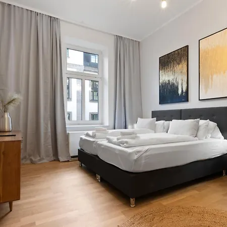 Flatista Homes - Luise * Munique