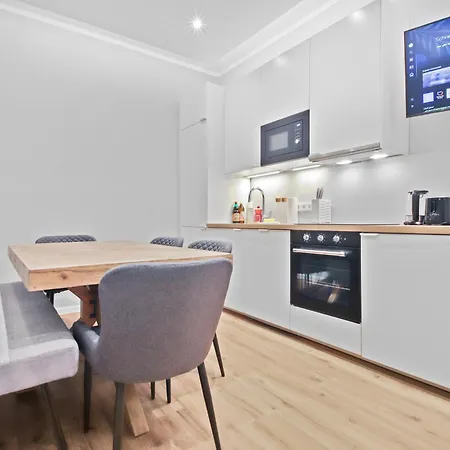 Flatista Homes - Luise * München