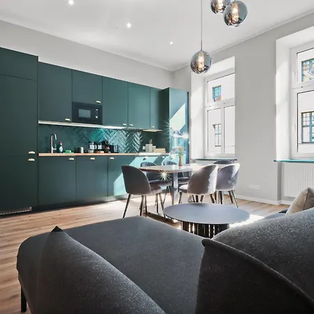 Flatista Homes - Luise 아파트