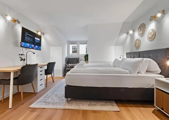 Flatista Homes - Luise * Munich