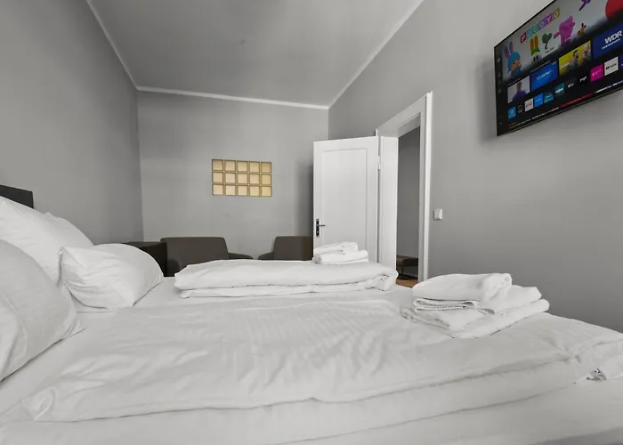 Flatista Homes - Luise Appartement *