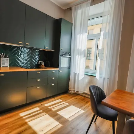 Flatista Homes - Luise Apartament *